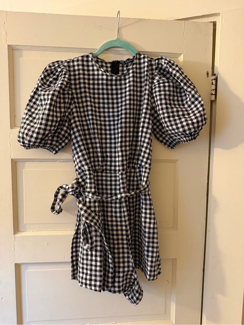 SHEIN Black & White Gingham Puff-Sleeve Romper with Tie Waist